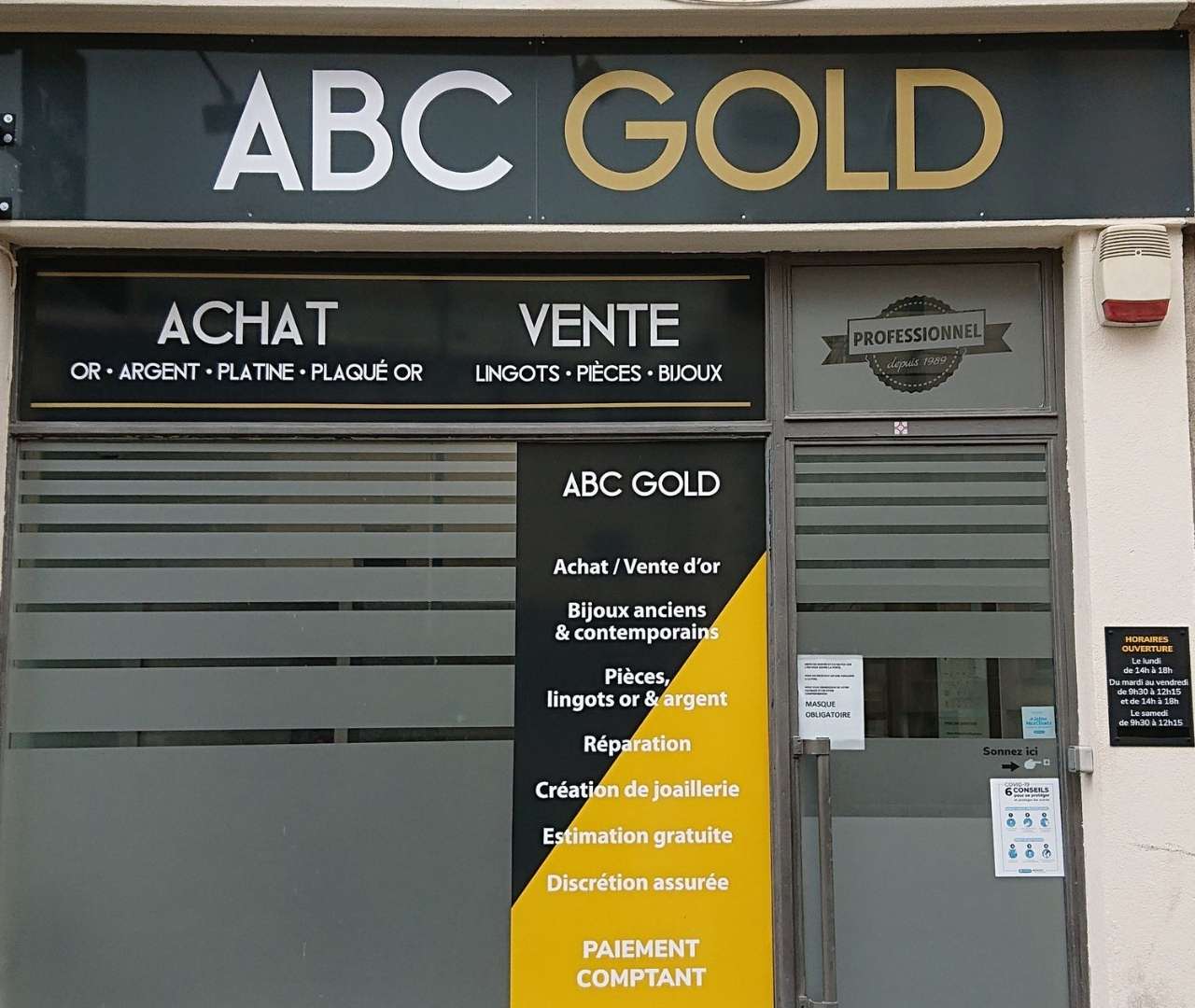 Entrée de l'agence ABC GOLD à Avignon, votre comptoir local pour l'expertise de métaux précieux
